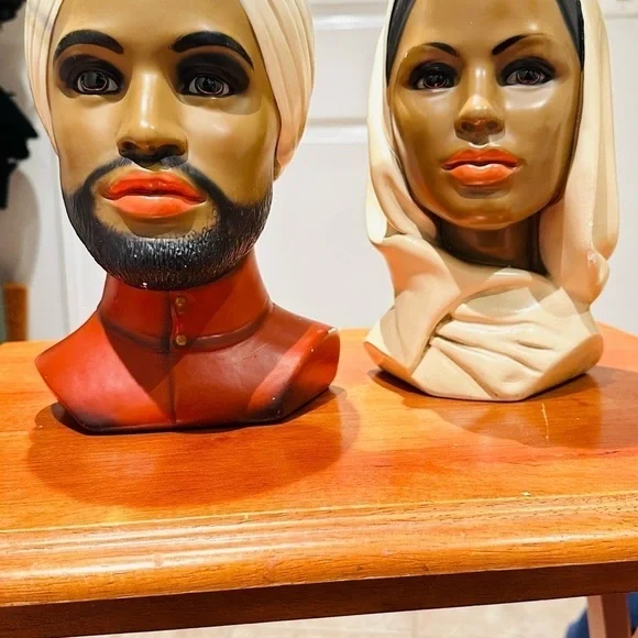 COPY - Marwal Chalkware Middle Eastern Couple. - Picture 2 of 5
